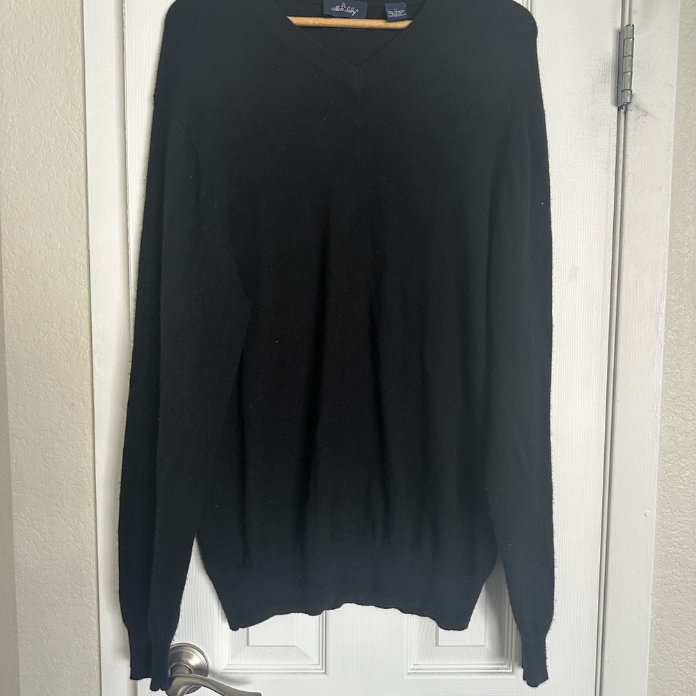 Men's V-neck Cashmere Sweater